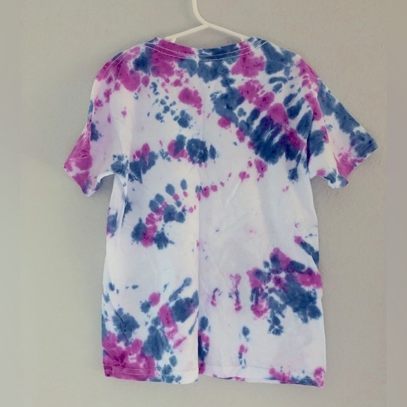 ⭐️FUNDRAISER ALERT⭐️ Tie dye Youth T-shirt sz XS - Picture 2 of 4
